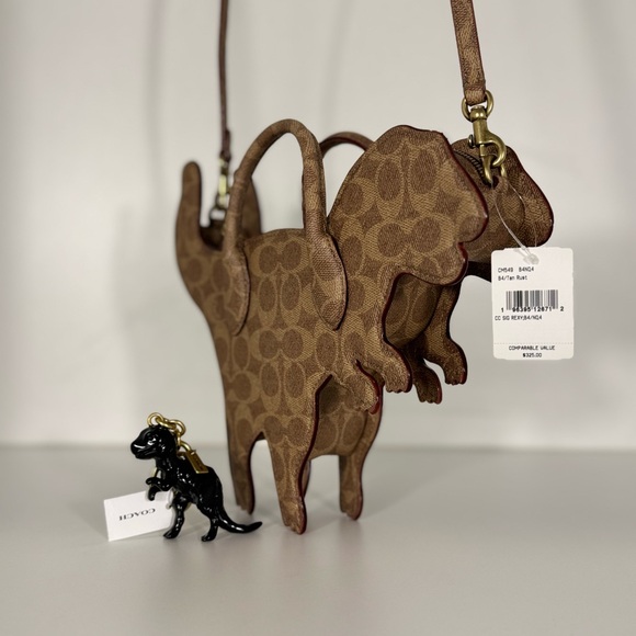 COACH RUNWAY REXY Bag in Tan Signature Canvas With Black Rexy Keychain Charm - Picture 3 of 10